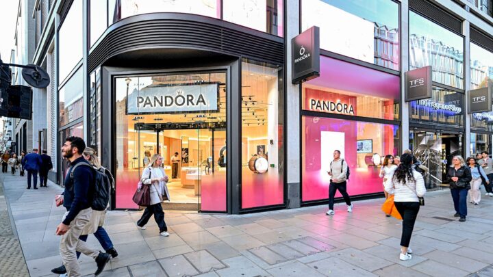 70-88 Oxford Street